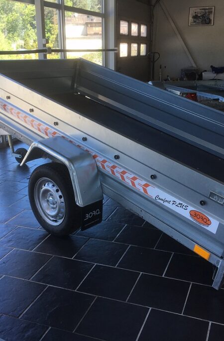 Boro 750kg Obromsad med tipp - Fabriksny